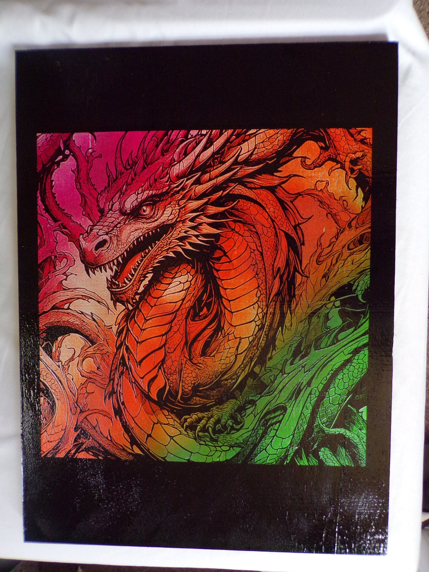 Dragón fluorescente