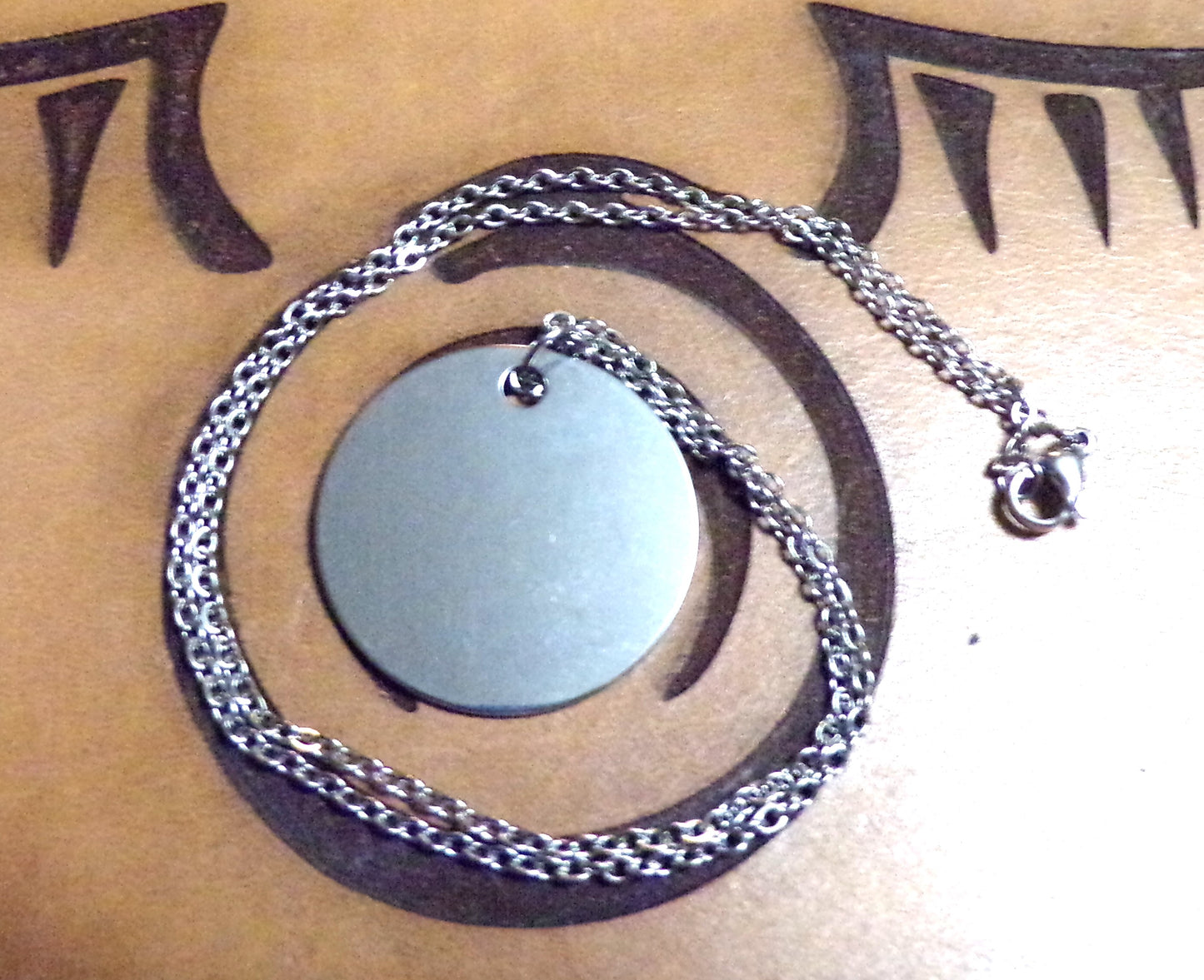 Styx Amulet Round Stainless steel with chain