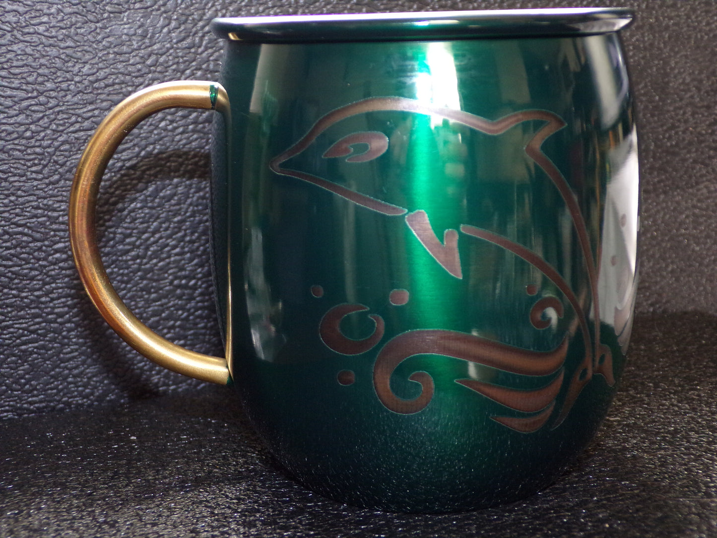 Mug Mule avec gravure Dauphin Vert