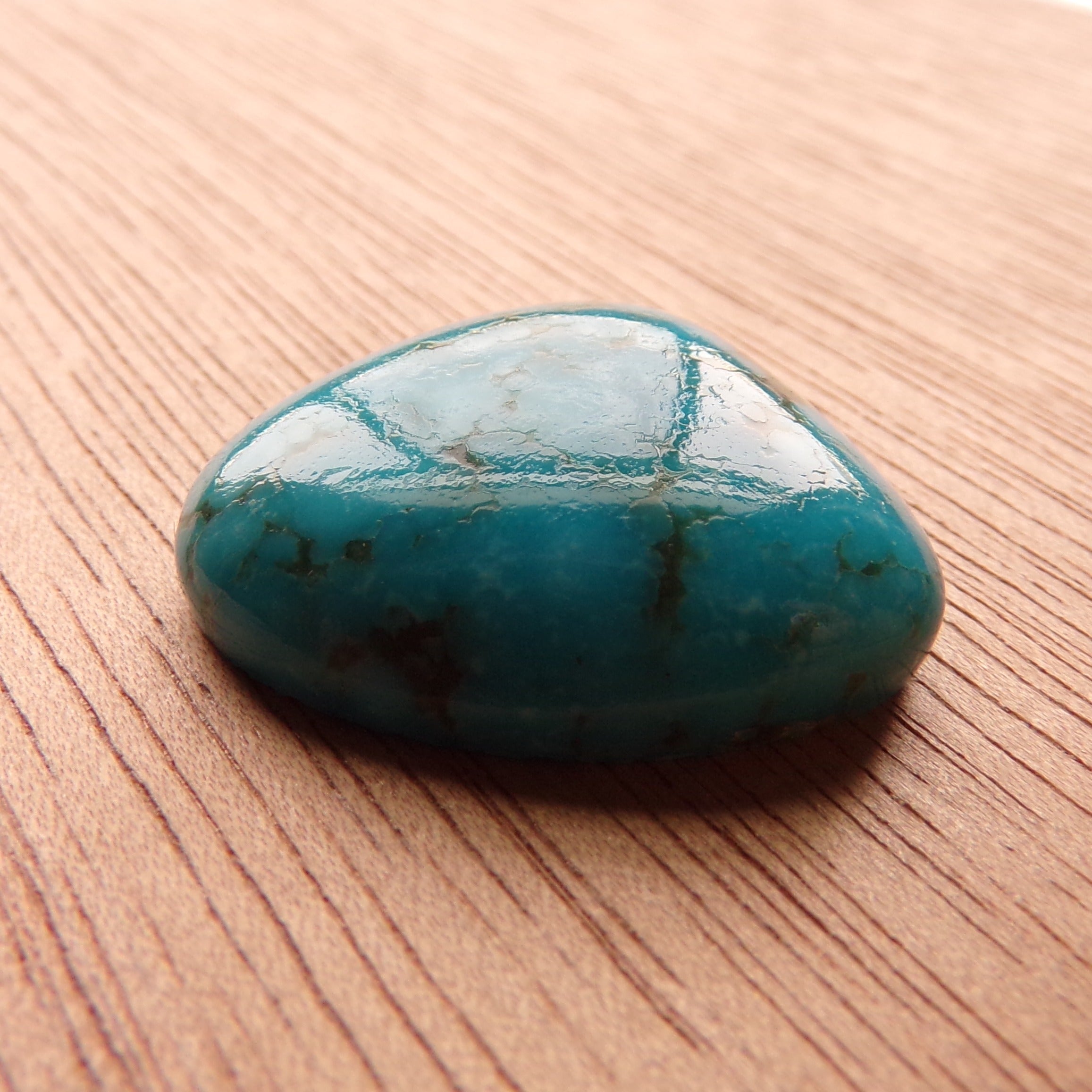 AAA Kaolin Matrix Kingman Turquoise Cabochon